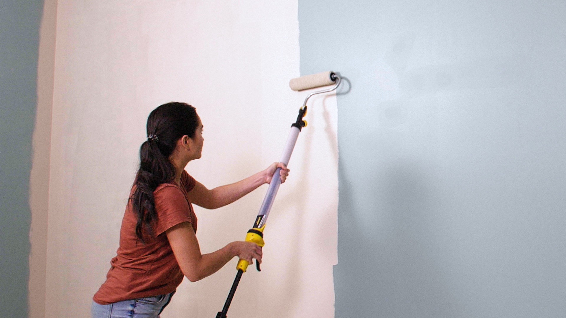 How to Paint a Room with a Paint Roller - Wagner SprayTech