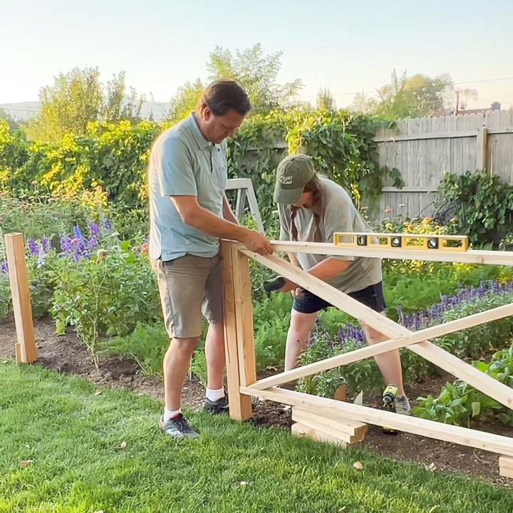 WAGNER attaching fence panels